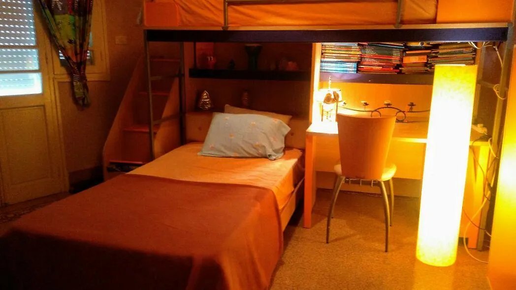 La Maison Des Poetes Tunis 3*,